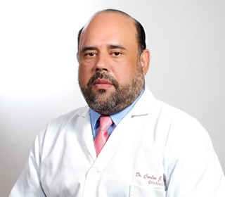 Dr. Carlos José Regalado C.