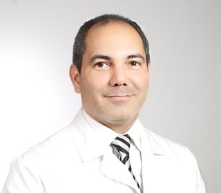 Dr. Edgar Alfonso Leinó V.